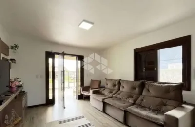 Casa com piscina e 3 dormitórios - centro de imbé, a 550m do mar!