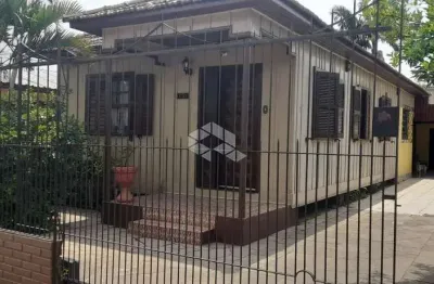 Casa com 2 quartos e 2 banheiros à venda, 100 m² por r$ 289.000.00