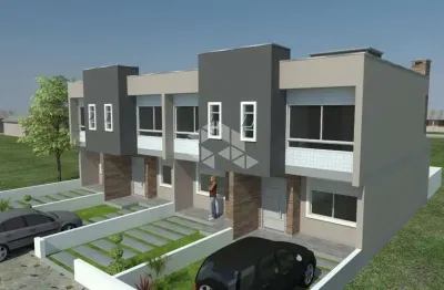 Sobrado duplex entrega para final de setembro, composto por 2 suítes, sala de estar e jantar, cozinha, área de serviço, lavabo, churrasqueira, no cent