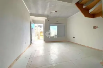 Sobrado duplex entrega para final de setembro, composto por 2 suítes, sala de estar e jantar, cozinha, área de serviço, lavabo, churrasqueira, no cent