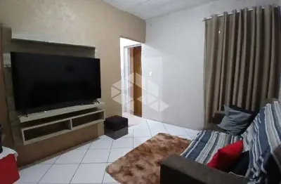 Apartamento no conjunto habitacional guajuviras por r$181.000,00