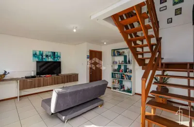 Cobertura com 2 dormitórios, 1 suíte, 2 vagas de garagem, centro/canoas