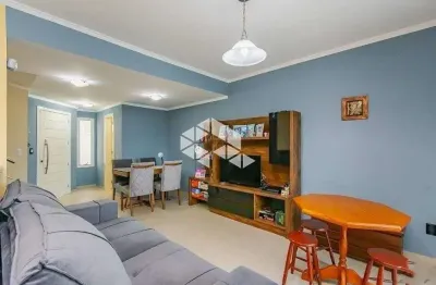 Casa/sobrado 135,00 m² 3 dormitórios, 1 suíte,  sala, cozinha, área de serviço, garagem para 3 carros, pátio amplo nos fundos, aceita financiamento