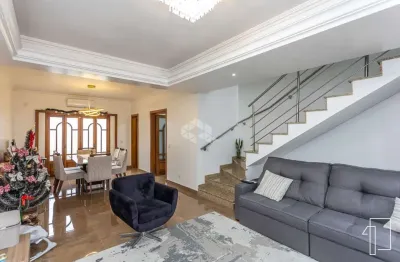 Sobrado de 3 dormitórios com 1 suite, aceita financiamento no bairro moinhos de vento/canoas.