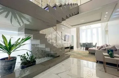 Casa em condomínio alto padrão com 3 suítes nova no moinhos de vento em canoas