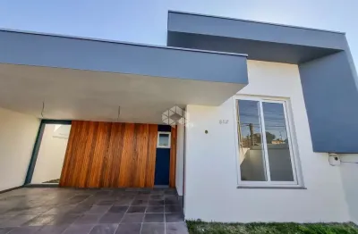Casa térrea com 3 dormitórios, suíte, living sala de estar e jantar e cozinha com churrasqueira, garagem coberta para 2 carros. aceita financiamento