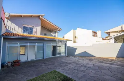Casa/sobrado 5 dormitórios com suíte/closet/hidro, pátio à venda no bairro igara-canoas