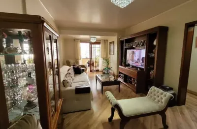 Apartamento cobertura, 2 andares, sacada, terraço, 3 dormitórios, 1 suíte, churrasqueira, piscina no centro de canoas