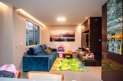 Sobrado finamente decorado com 3 (três) dorm sendo uma suíte próximo ao park shopping em canoas