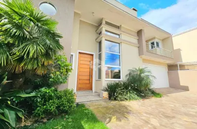 Casa sobrado com 3 quartos sendo 1 suíte master e 4 vagas no bairro igara em canoas rs