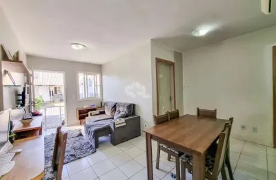 Casa condomínio, 63,00 m² de área privadas, 2 dormitórios, living com 3 ambientes, sala de estar, jantar e cozinha, 2 vagas de garagem, a venda