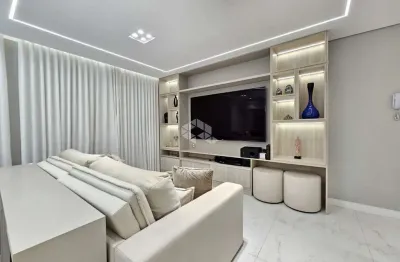Apartamento mobiliado com 76m² ,3 dormitórios transformados em 2 sendo 1 suíte, cozinha com churrasqueira,  1 vaga coberta,  ao lado da havan