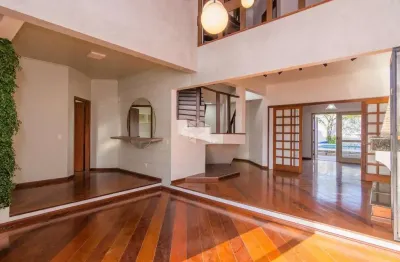 Casa 4 dormitórios, 4 suítes e com sacada, aceita financiamento no bairro jardim do lago.