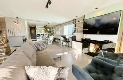 Apartamento com 3 dormitórios, transformado em 2 suítes, no bairro marechal rondon, próximo ao parkshopping canoas. aceita financiamento.