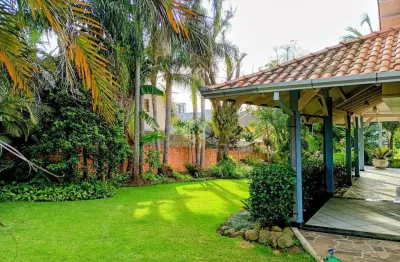 Casa sobrado 6 dormitórios 2 suítes, sendo uma com 80m², 8 vagas cobertas, ar central, piscina, salão de festas, amplo jardim, nossa senhora/canoas