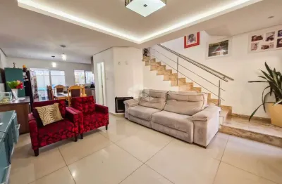 Casa sobrado, 3 dormitórios, 1 suíte, 1 lavabo, 2 vagas, piscina, lareira, churrasqueira e sacada, no igara/canoas, aceita fgts e financiamento.