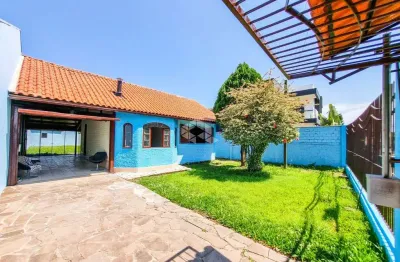 Casa de 2 dormitorios, 3 vagas de garagem no centro de nova santa rita