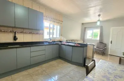 sa à venda em Canoas no bairro Mathias Velho | Casa ampla com pátio