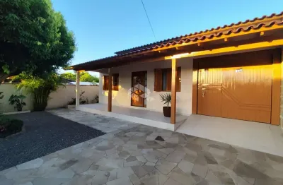Casa com 2 dormitorios com placas solares a venda no bairro olaria canoas