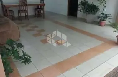 Casa com 2 quartos à venda na Rua Seis, 5, Guajuviras, Canoas