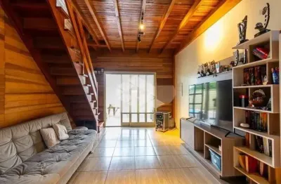 Casa com 3 quartos,  piscina, 03 vagas no bairro igara, canoas