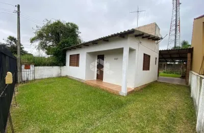 Casa térrea de 2 dormitórios, no bairro são josé, em canoas