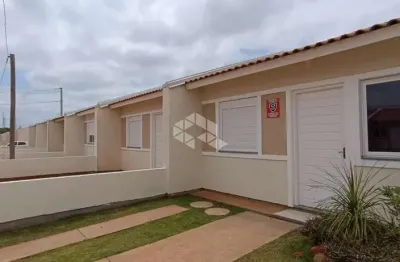 Casas 2 dormitórios no lança,mento recanto do bosque