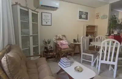 Casa com 2 quartos à venda na Avenida Farroupilha, 2832, Nossa Senhora das Graças, Canoas