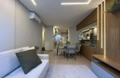 Apartamento mobiliado à venda em capão da canoa , 2 dormitórios com suíte, lazer completo e a poucos metros do mar!