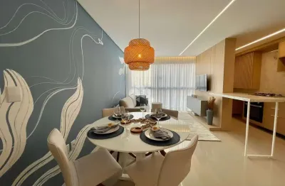 Apartamento à venda em capão da canoa com 2 quartos 1 suíte, mobiliado, sacada fechada e infraestrutura completa