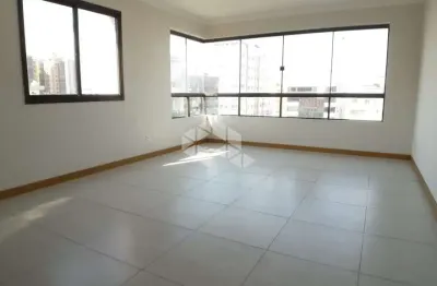 Apartamento 3 dormitórios, 1 suíte, box, centro, capão da canoa.