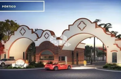 Sobrado em condomínio com 318,68 m², 4 suítes,lavabo,finamente mobiliada e decorada, capão da canoa!