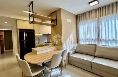 Apartamento 02 quartoos, mobiliado e decorado, no bairro navegantes em capão da canoa/rs.