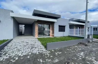 Casa geminada com 2 dormitórios a poucos passos do mar no jardim beira mar em capão da canoa