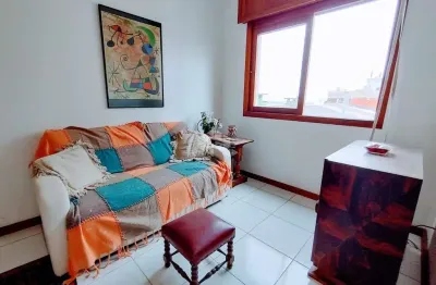 Apartamento de 01 dormitório, mobiliado, uma quadra o mar , centro, capão  da canoa
