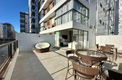 Apartamento mobiliado e decorado, 2 quartos(sendo 01 suíte), terraço, no bairro navegantes, em capão da canoa/rs.