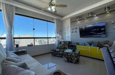 Apartamento de 03 quartos(sendo 01 suíte), mobiliado e decorado, com 2 vagas/box de garagem, bairro centro, capão da canoa.