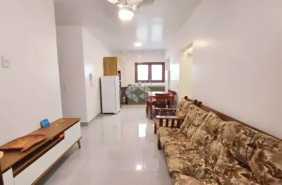 Apartamento de 3 dormitórios, 1 suíte, mobiliado, sacada, terraço, lavabo, em capão da canoa