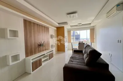 Apartamento com 2 dormitórios/quartos 1 suíte mobiliado com box/vaga de garagem