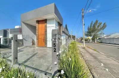 Casa Alto Padrão de 2 dormitórios 1 suíte mobiliada com vaga de garagem em Capão da Canoa!