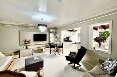 Apartamento de 2 dormitórios/quartos, mobiliado com terraço privativo no Centro em Capão da Canoa