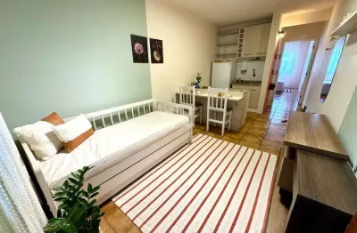 Apartamento 01 dormitório repaginado e mobiliado no coração de Capão da CanoaLocalização: Av. Paraguassú, 2146 - Capão da Canoa/RS  ? Características