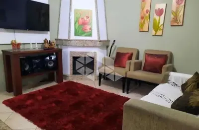 Excelente casa, reformada, zona norte, com 3 d 1s 4 vagas