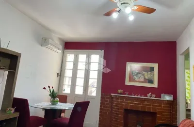 Apartamento de três (3) dormitórios no centro histórico