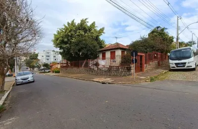 Terreno de esquina, 312m², podendo construir 3 andares, no itu sabará, em porto alegre
