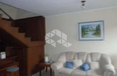 Casa com 3 quartos à venda na Avenida Ipê, 298, Vila Jardim, Porto Alegre