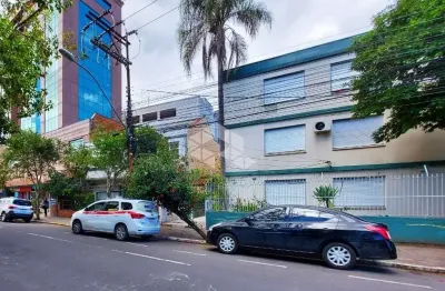 Apartamento à venda no bairro menino deus, de frente e com 1 dormitório