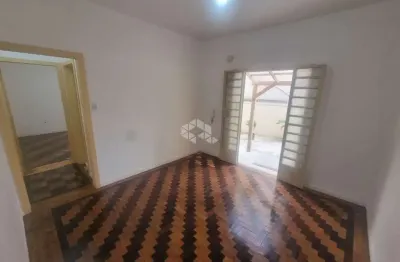 Excelente e surpreendente apartamento de 1 dormitório e três pátios, sendo um bem grande com muito sol, claridade e ventilação no bairro santa cecília