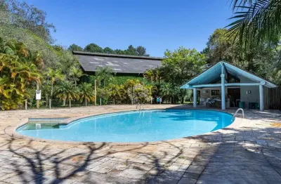 Casa em condomínio com 4 quartos, sendo 4 suítes, 506m², 4 vagas no bairro terra ville porto alegre