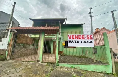 Casa de 2 pavimentos e 2 dormitórios com suíte na lomba do pinheiro